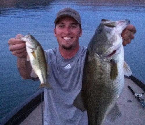 娱乐吃瓜钓鱼视频